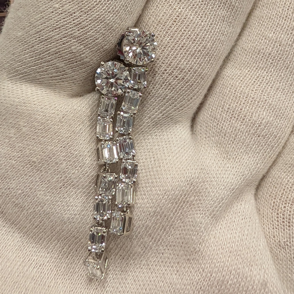 1ct Round Diamond Emerald Cut Line Drop Earring