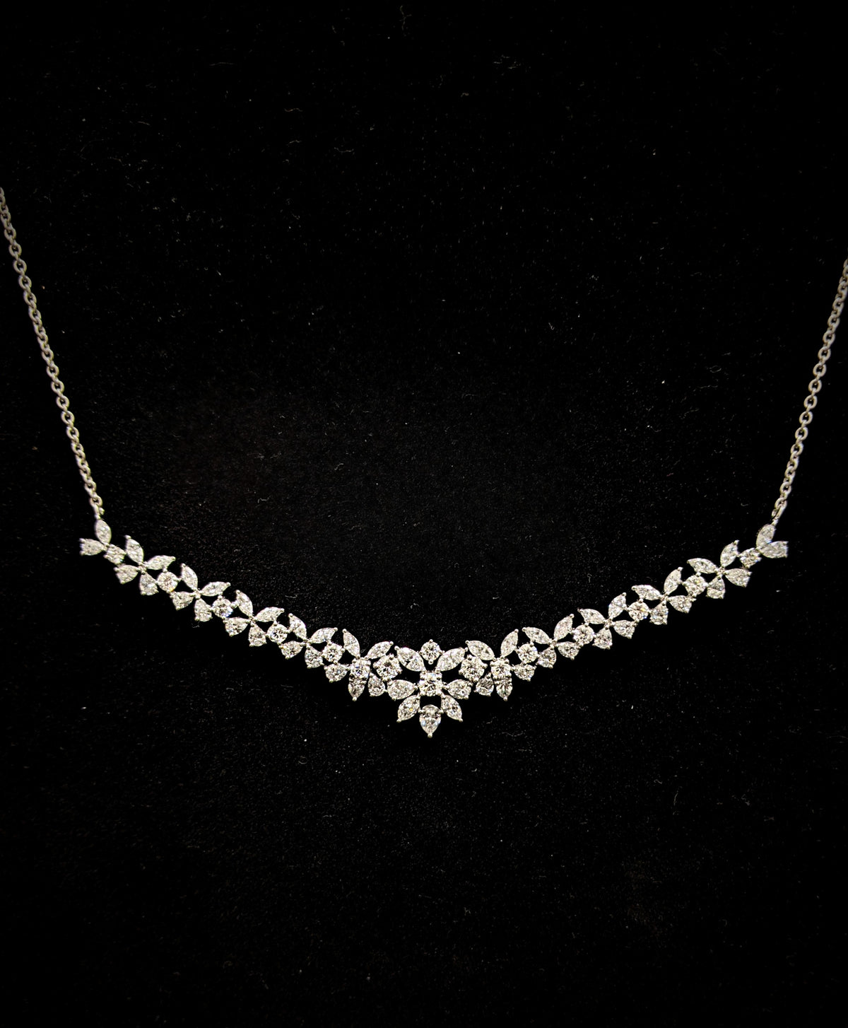 Old Fashioned Flower Design Diamond Necklace image 1