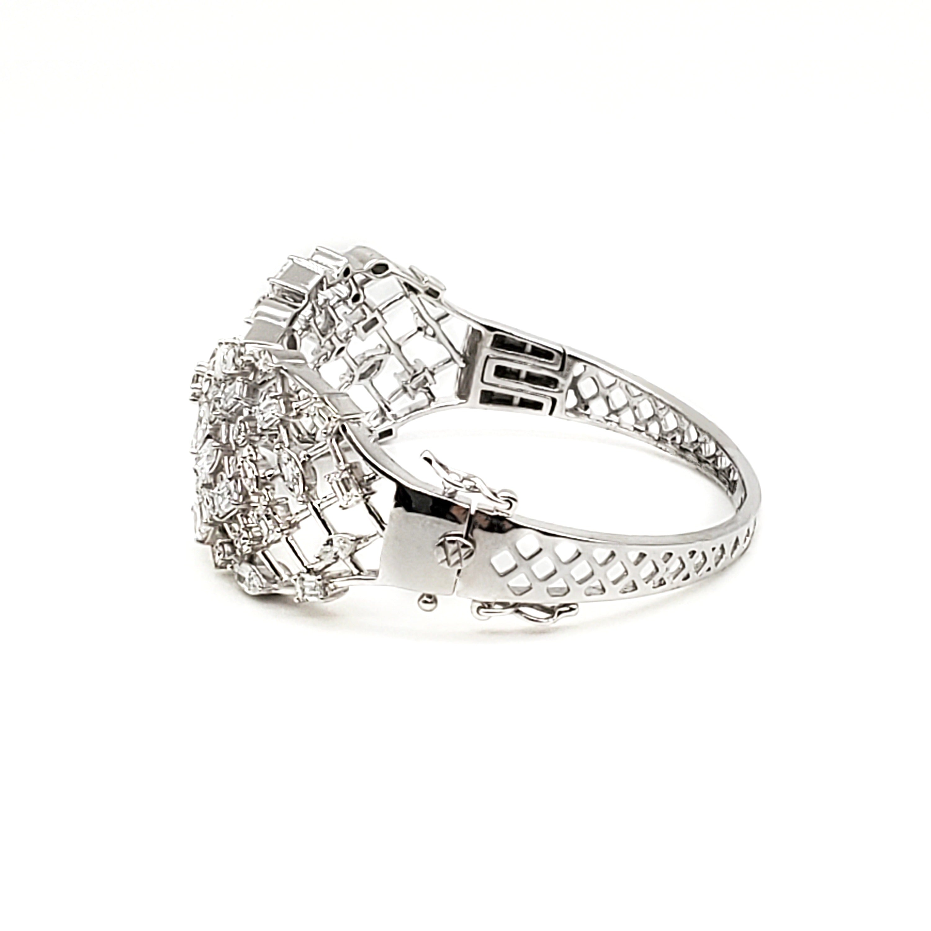 Bowtie Diamond Bangle image 1