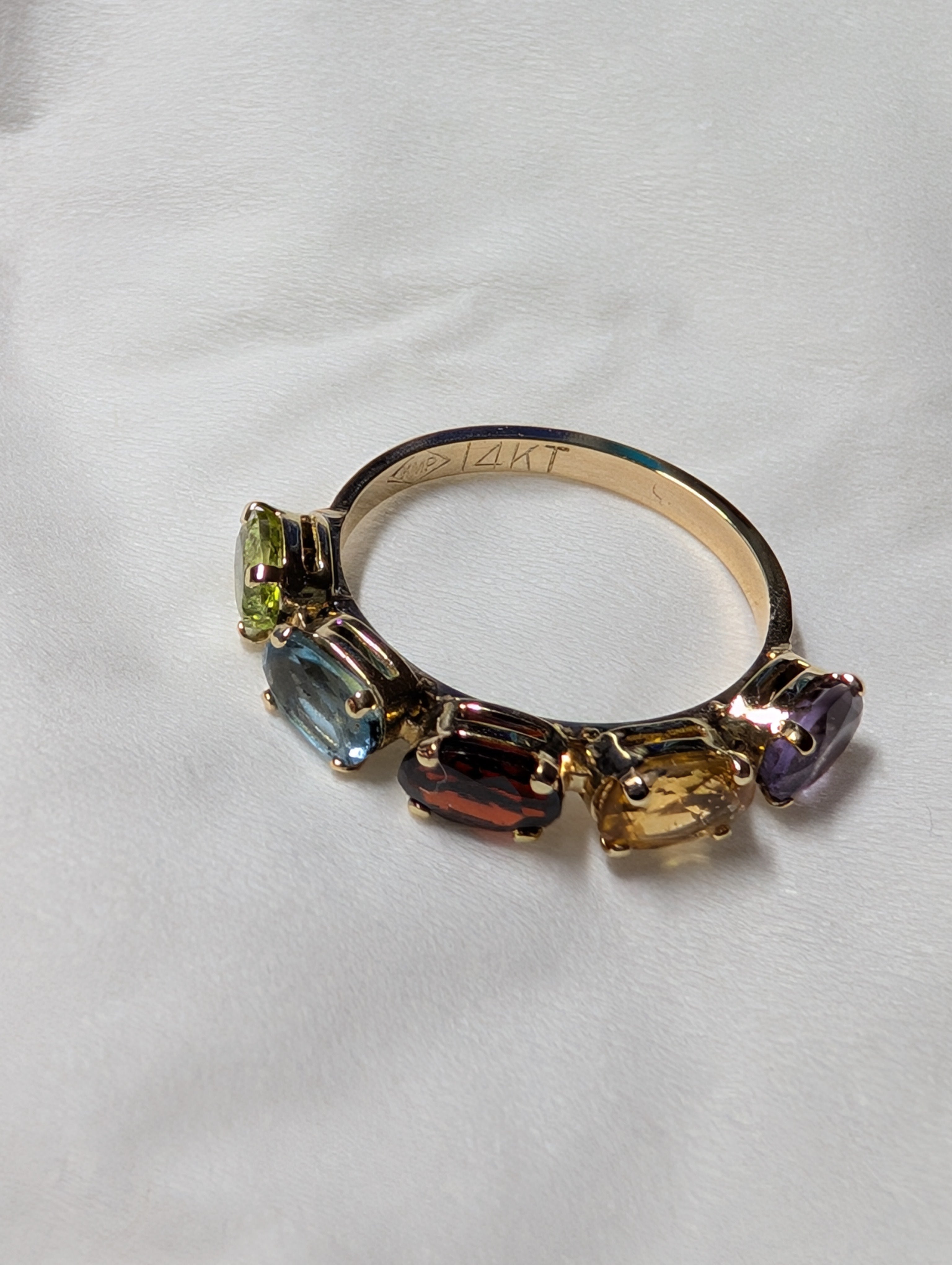 5-Half Carat Oval Color Stone Ring image 8