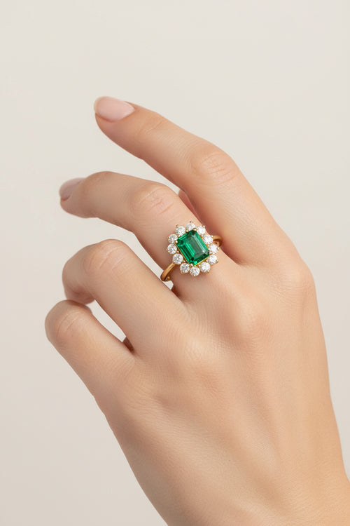 "Emerald Halo Royale" Ring image 1