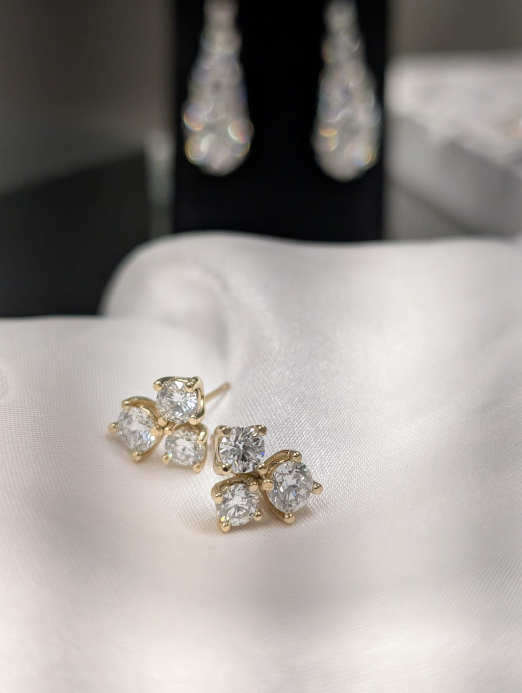 Lumi�re Blossom Diamond Stud Earring image 12
