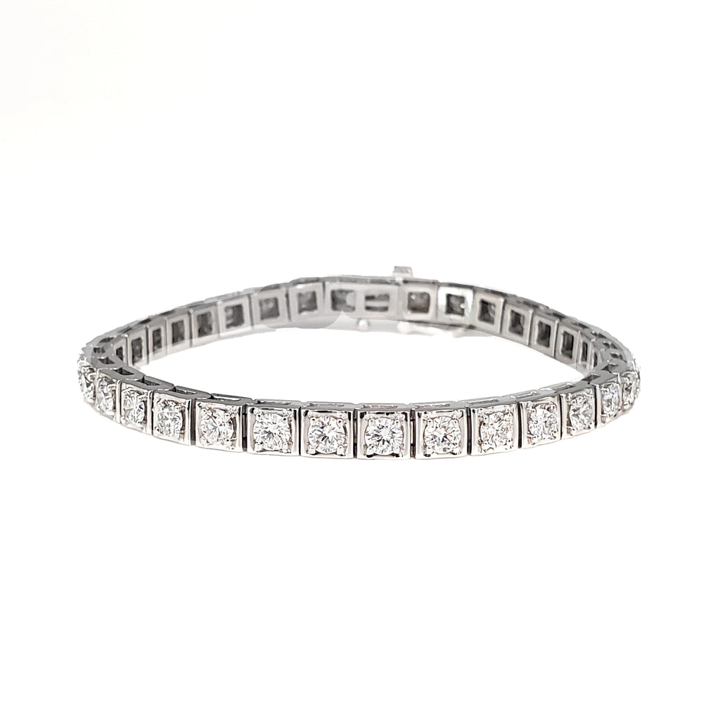 15 Pointers Square Shaped Tennis Bracelet image 0