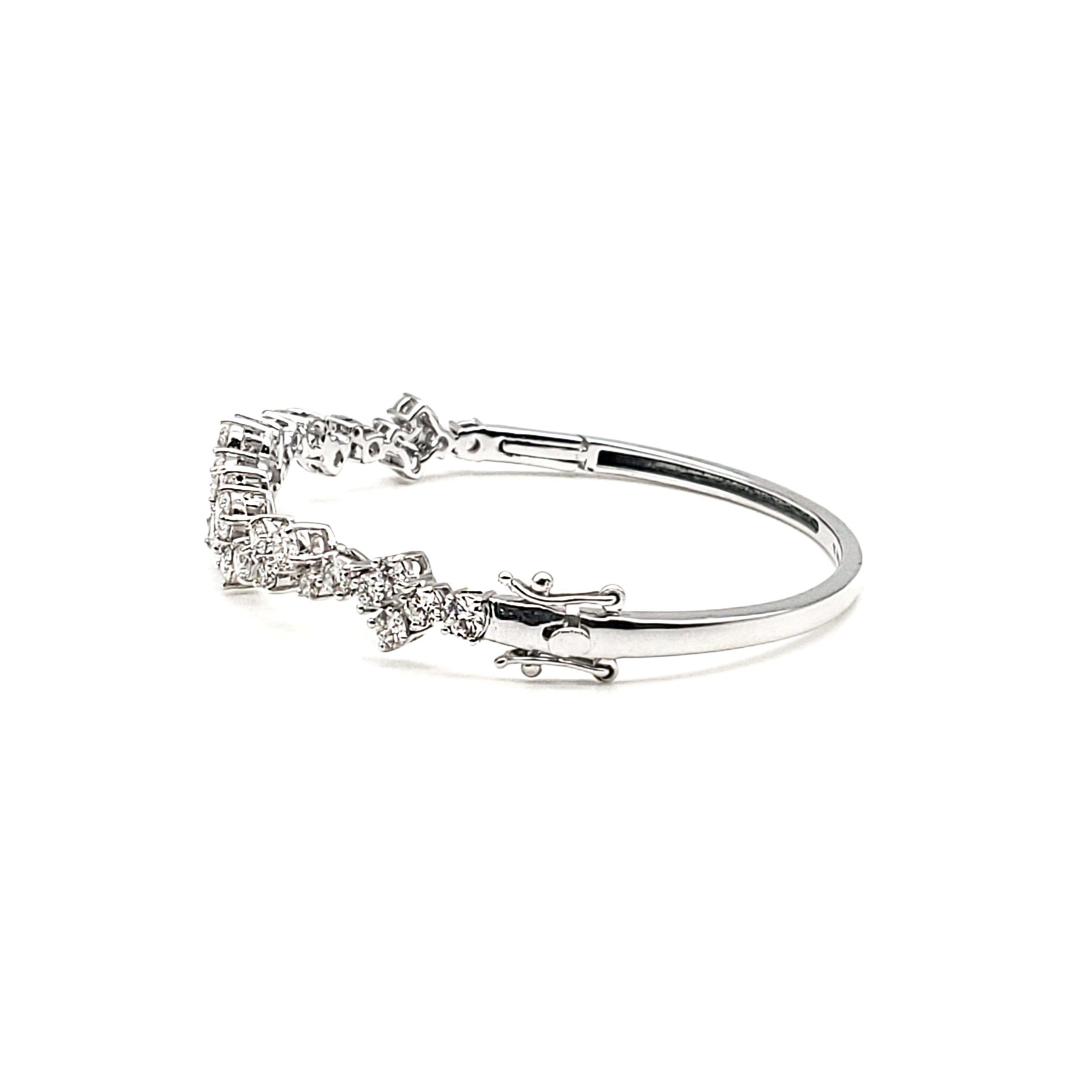 Round Diamonds Bangle image 1