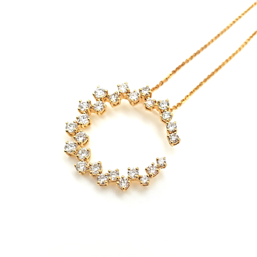 Round Diamonds Circle Pendant image 1