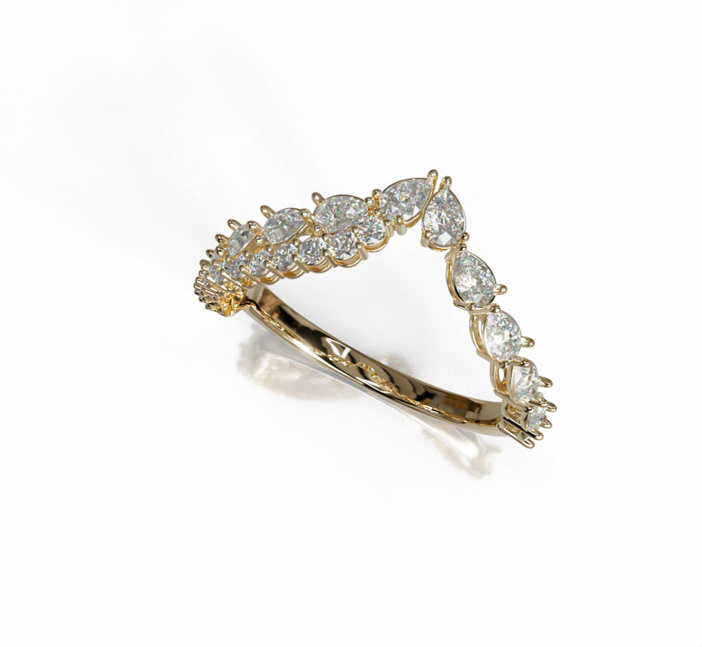 V Shape Pear Shapes and Round Diamond Ring image 2