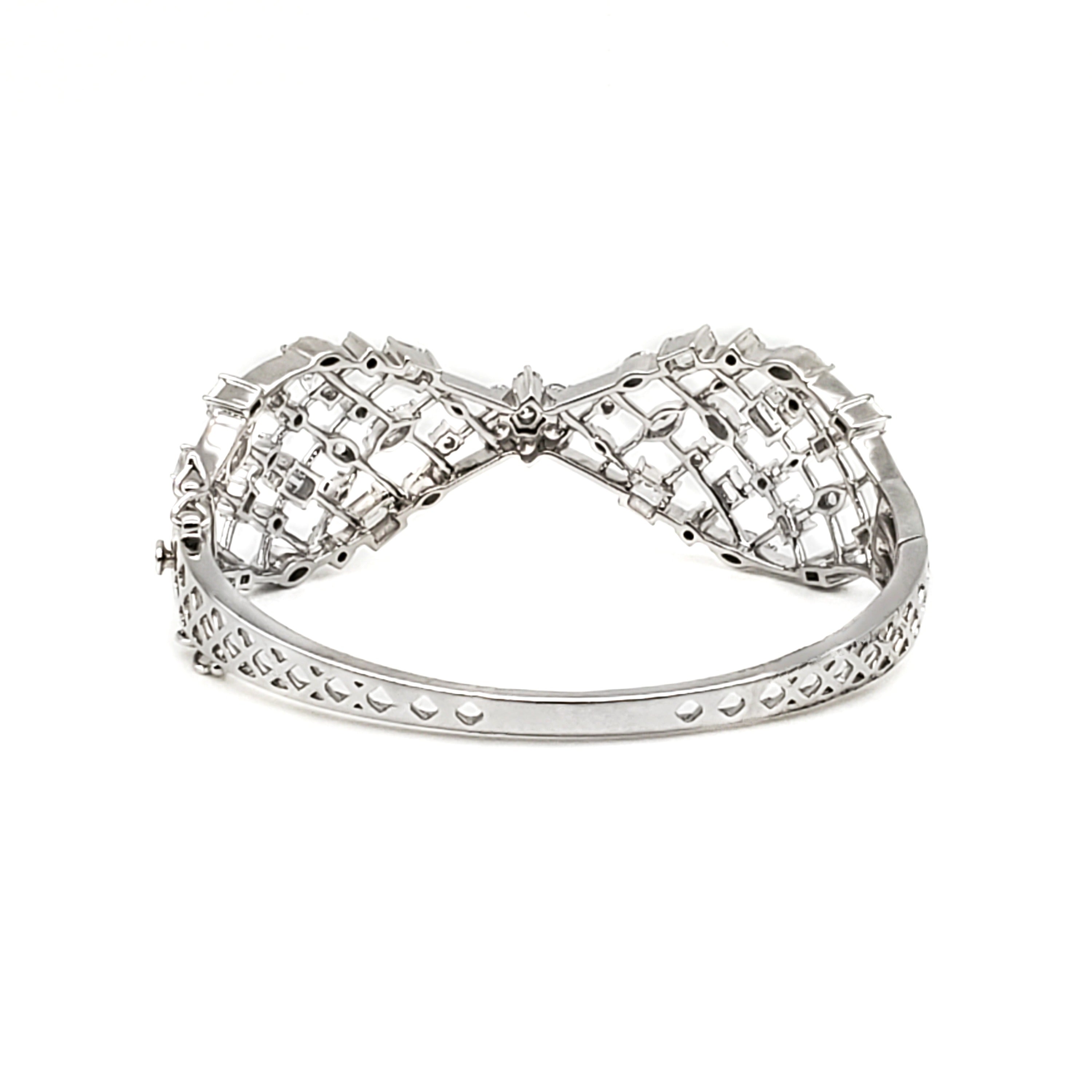 Bowtie Diamond Bangle image 2