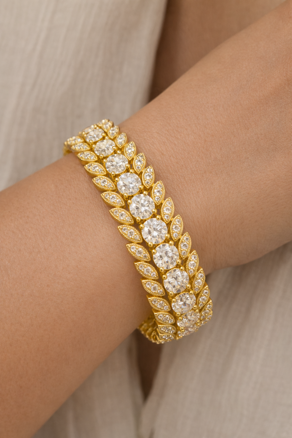 Crownleaf Radiance Diamond Bangle