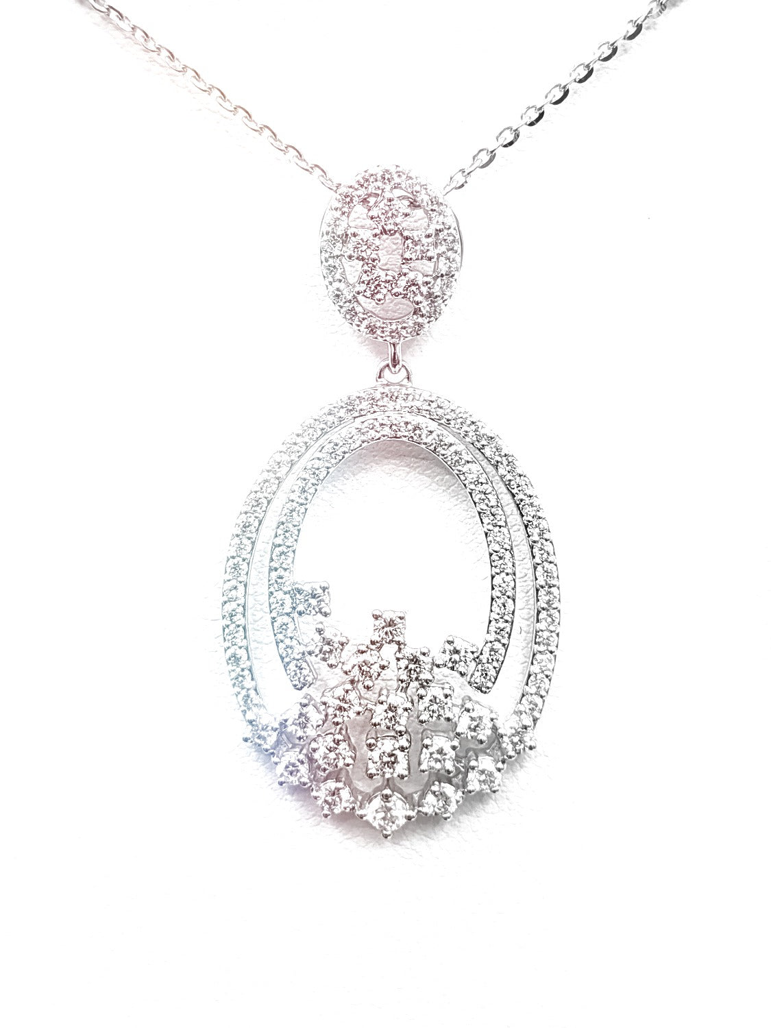 Heavenly Sparkles Diamond Pendant image 5