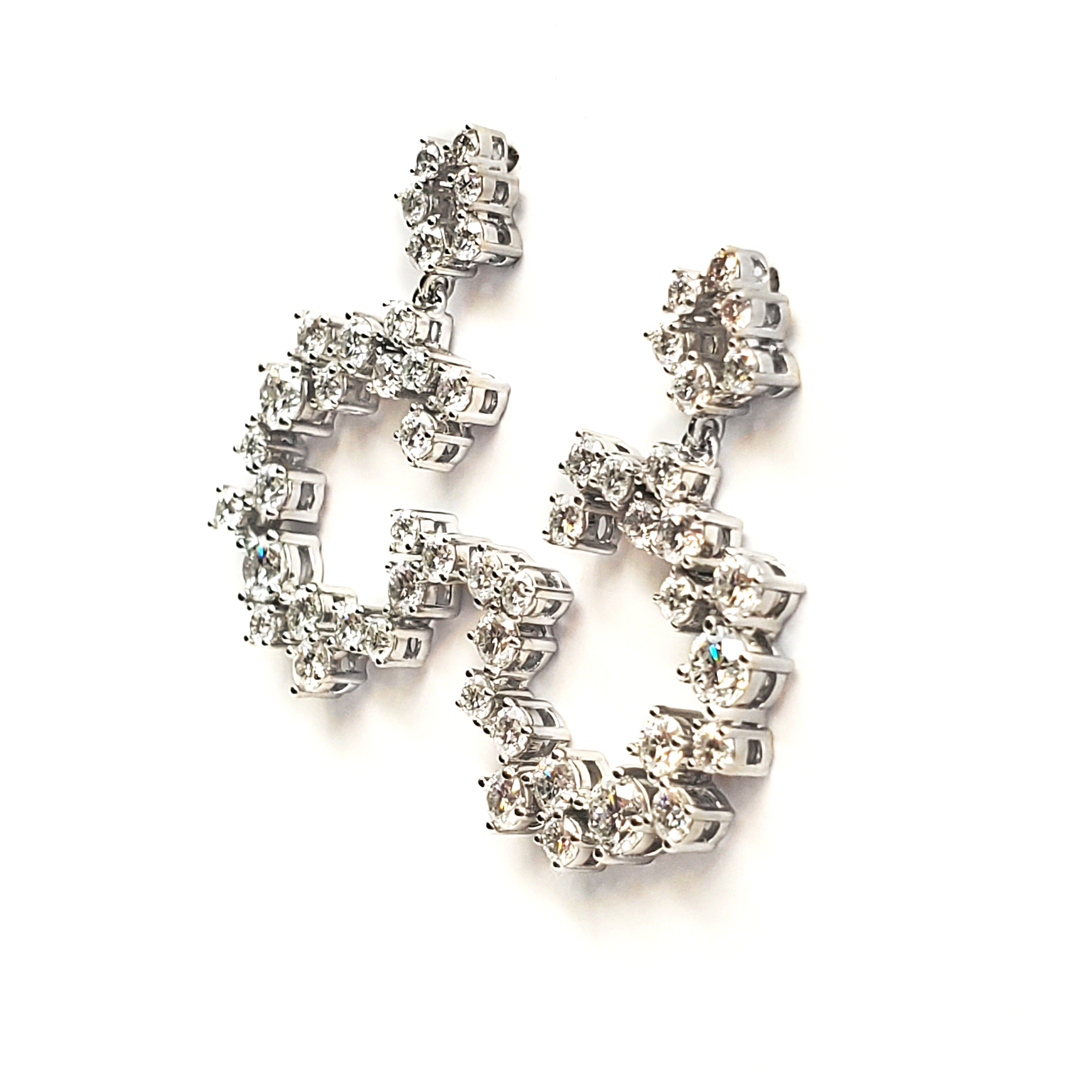 Circle Cluster Diamond Dangle Earring image 2