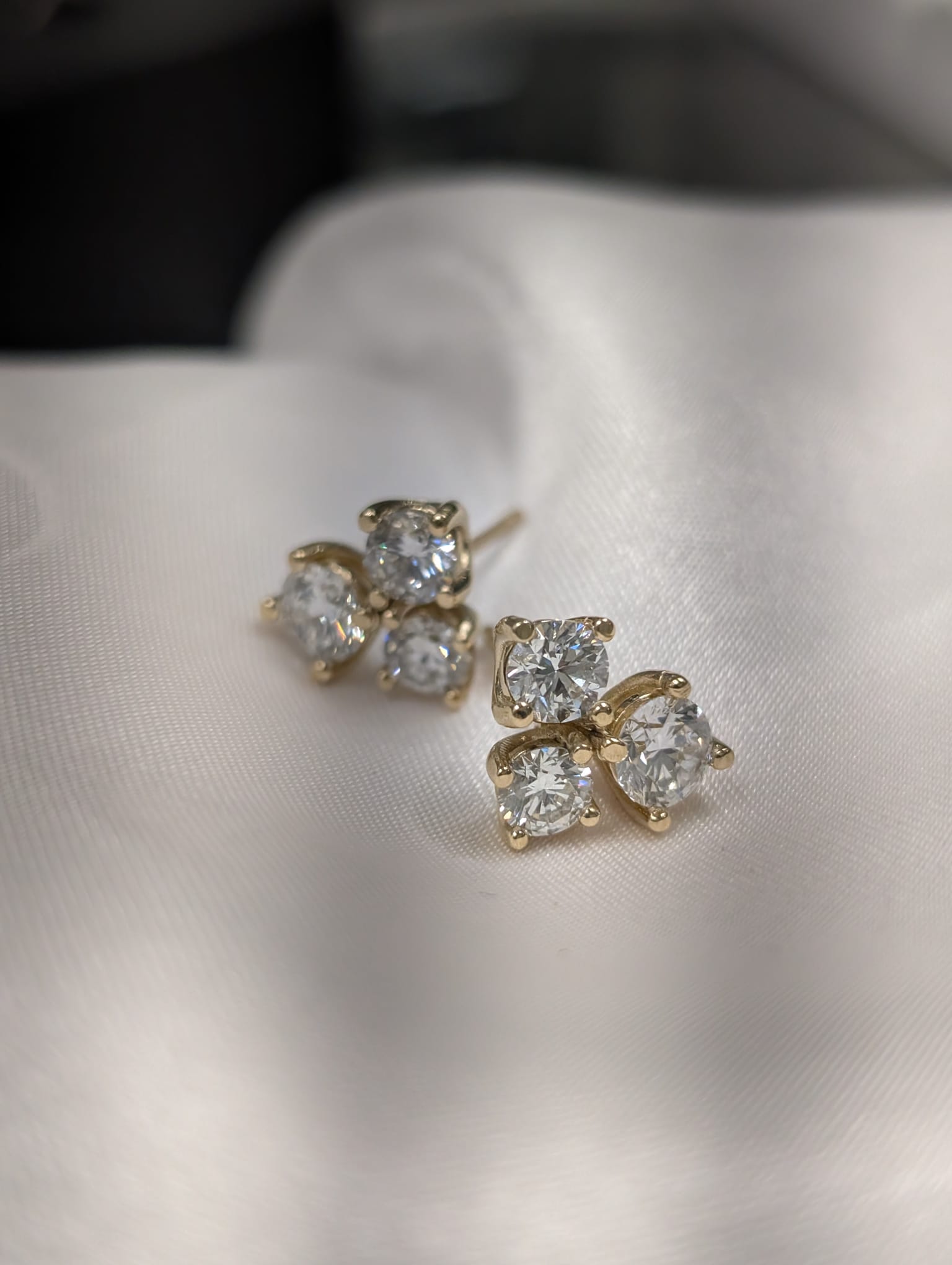Lumi�re Blossom Diamond Stud Earring image 0