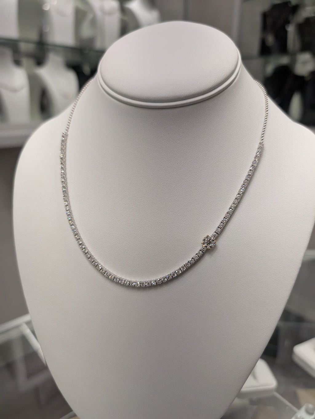 7 pointers with 1ct Round Diamond Tennis Necklace image 1