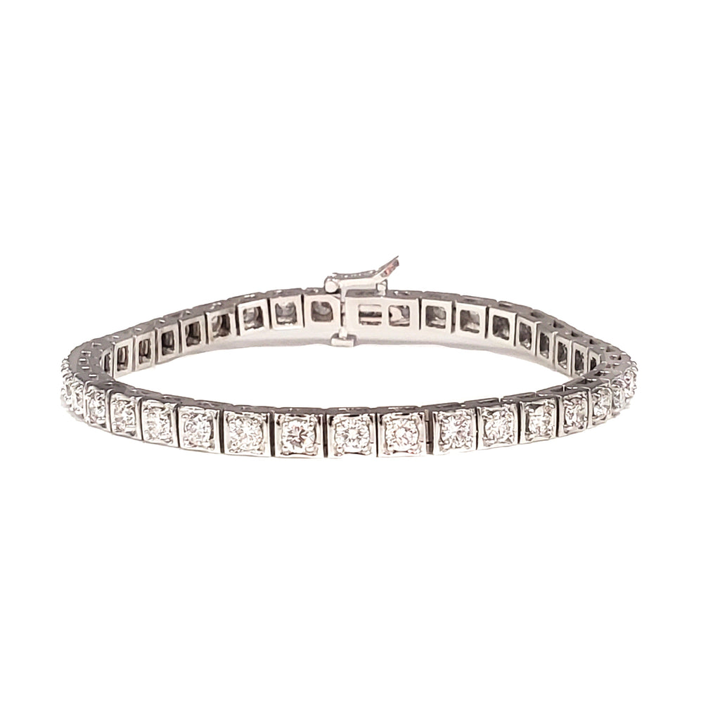 10 Pointers Square Shaped Tennis Bracelet image 0