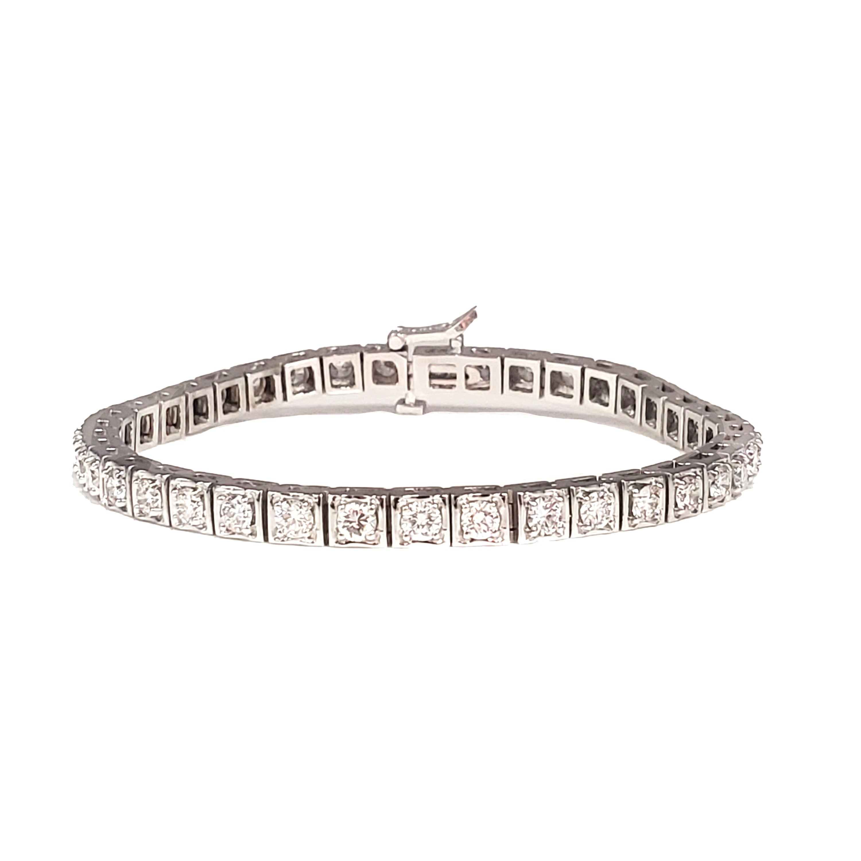 10 Pointers Square Shaped Tennis Bracelet image 0