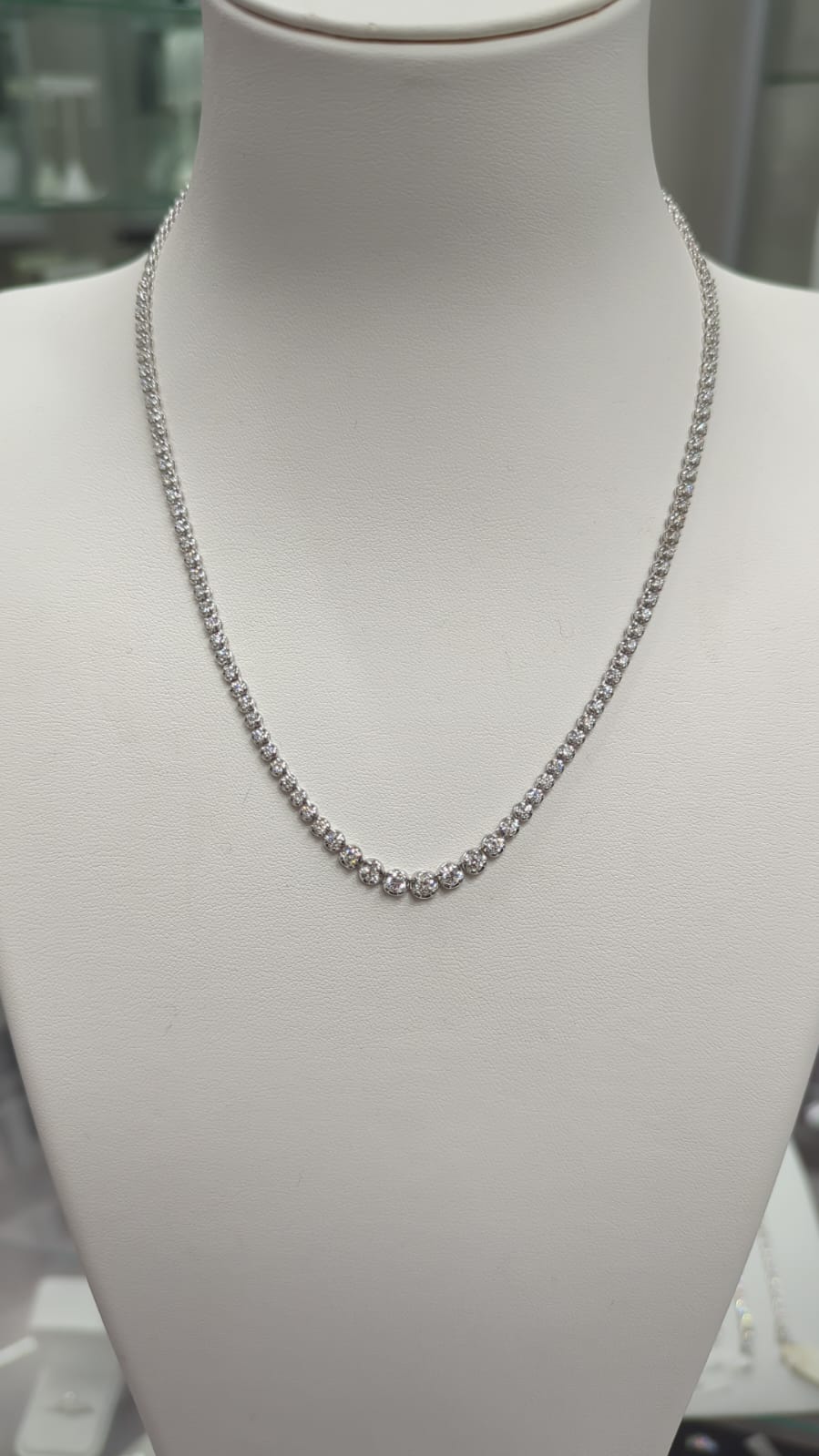 15 pts Center Bezel Diamond Tennis Necklace image 3