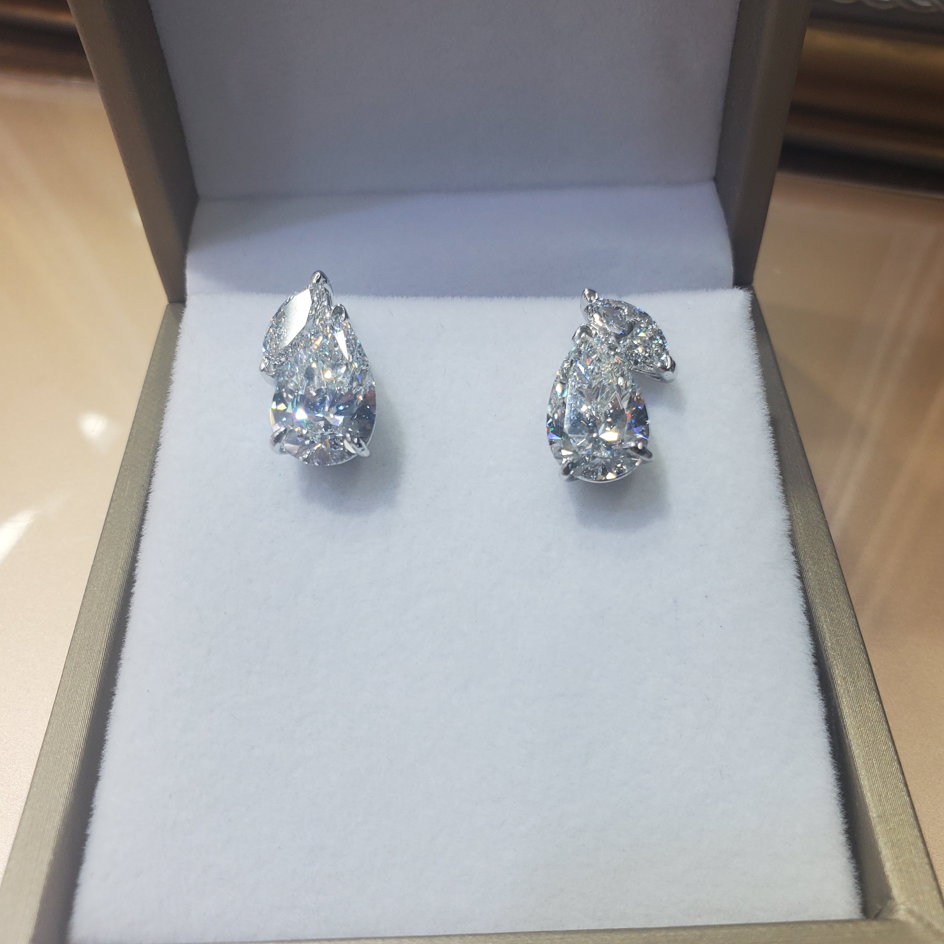 Flying Marquise and Pear Stud Earring image 8